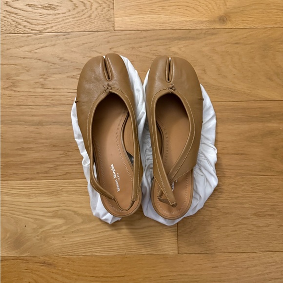 Maison Martin Margiela Shoes - Maison Martin Margiela Brown Tabi Flats